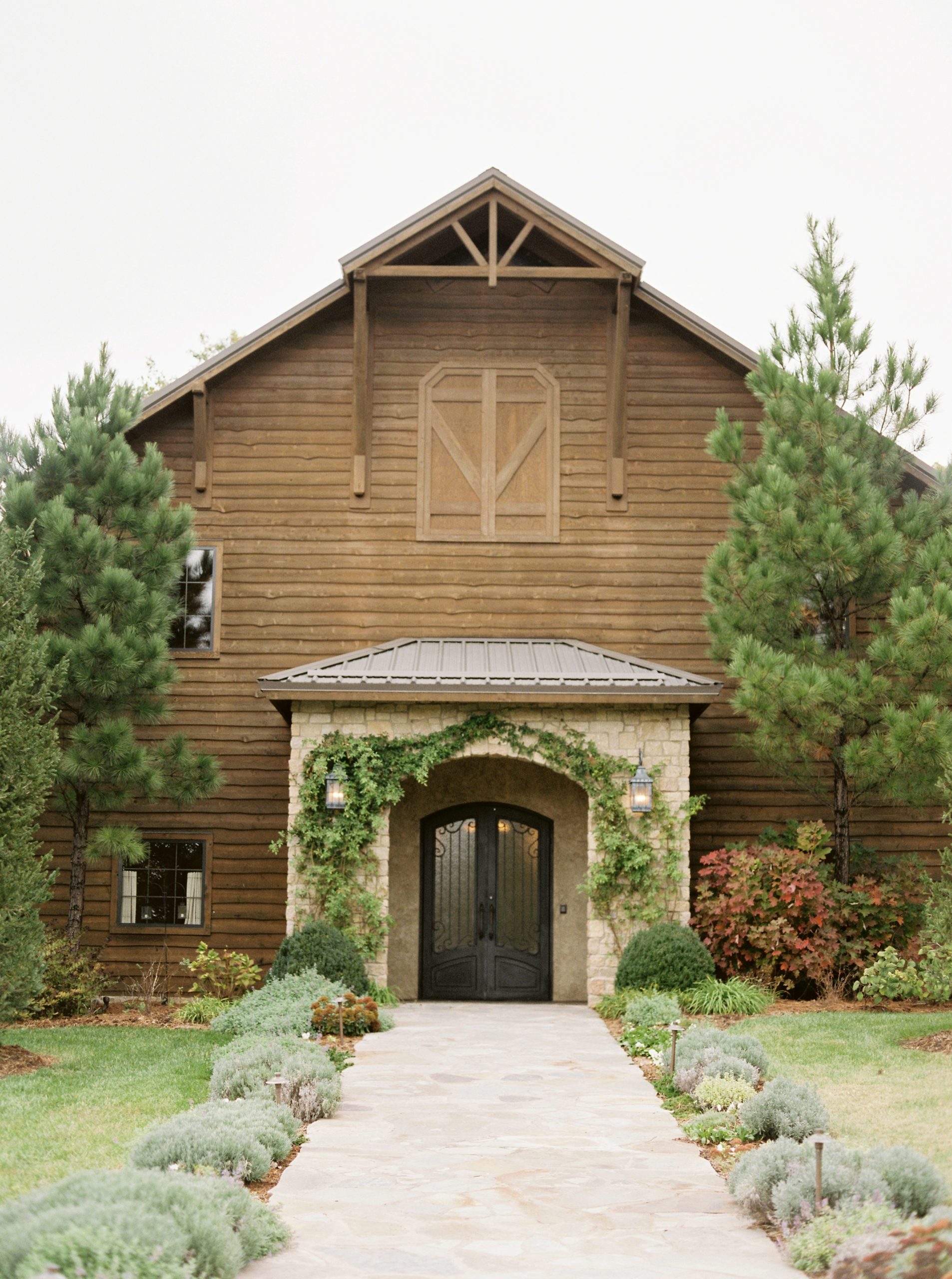 Integrity Hills Chapel wedding venue at Big Cedar Lodge